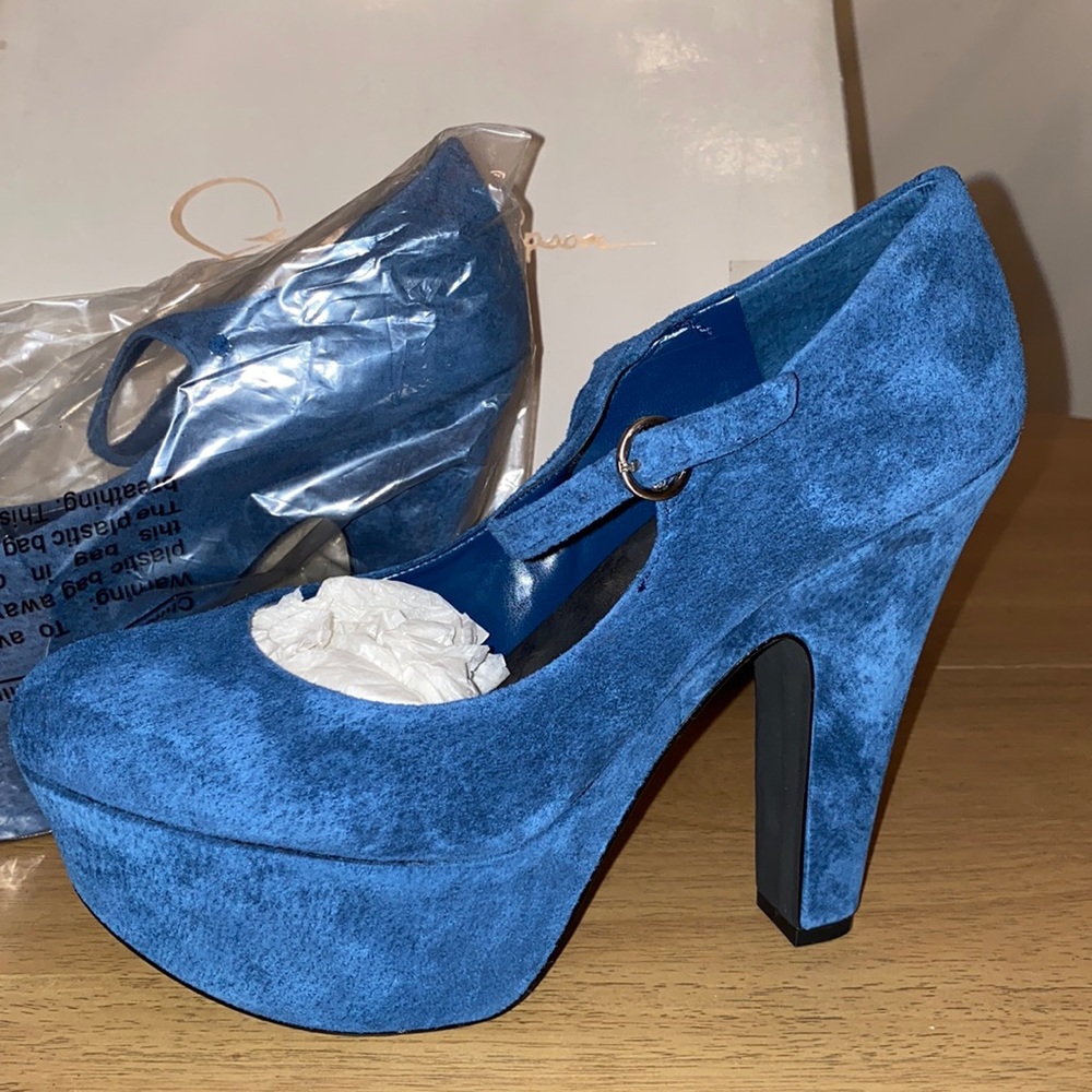 Jessica Simpson Frenchi blue suede 7.5